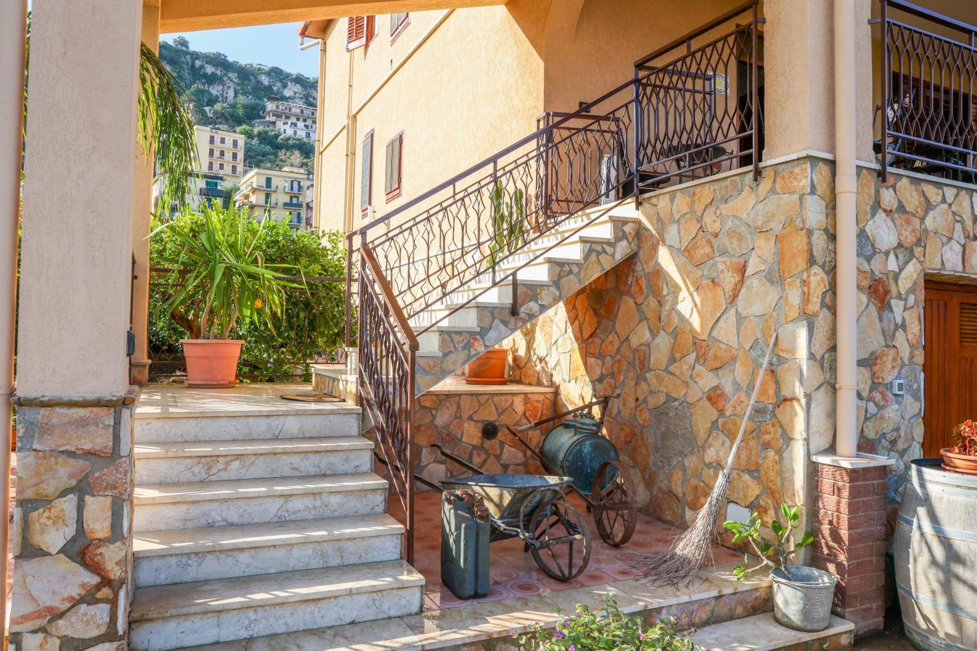 B&B Giardino Dei Cedri 트라비아 외부 사진
